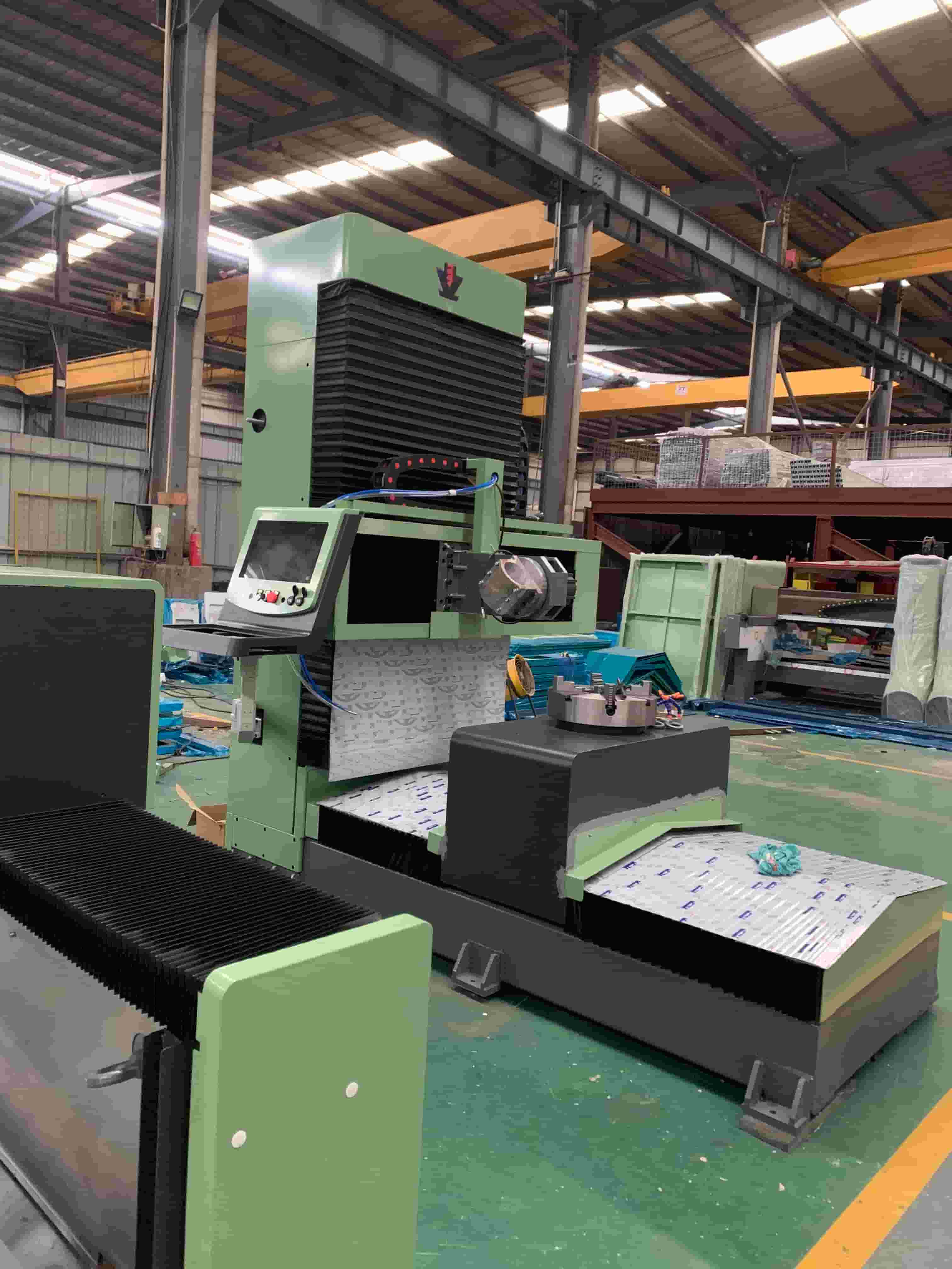 Vertical 5 Axis CNC Engraving Machine