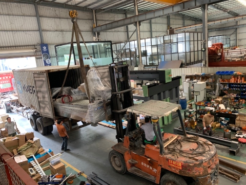 Jinzuan Technology expande presença no Leste Asiático com importante remessa de gravadoras de pedra para a Coreia do Sul.